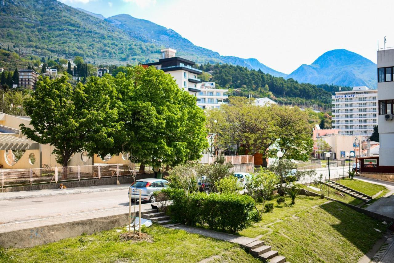 Apartment D-Moll Sutomore Eksteriør billede
